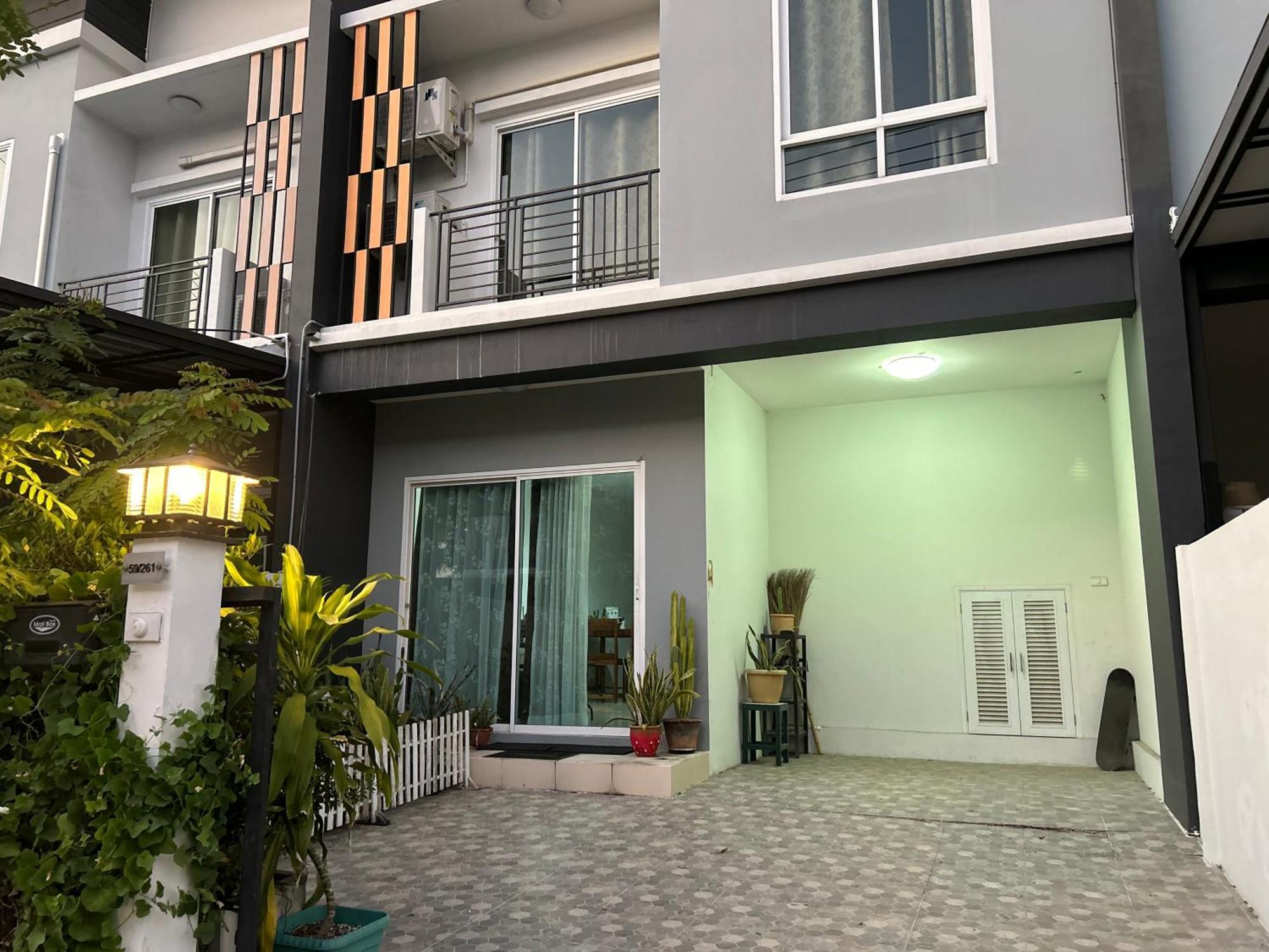 ไนซ์สเตย์ เฮาส์ แอทคลองสาม รังสิต คลองหลวง ปทุมธานี Nice Stay House At Khlong Sam - Rangsit - Khlong Luang - Phathumthani Exterior foto